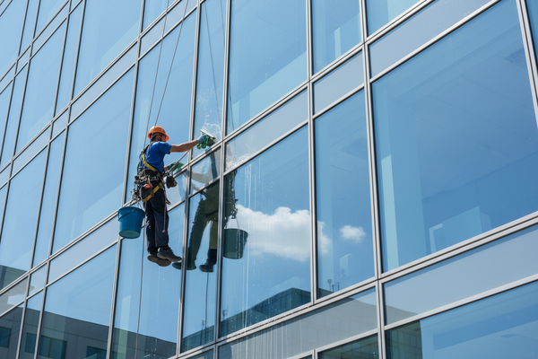 Professionelle Fensterreinigung